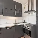 Podchorazych 41 By Homeprime Lejlighed