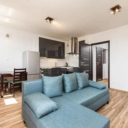 Podchorazych 41 By Homeprime Daire Varşova